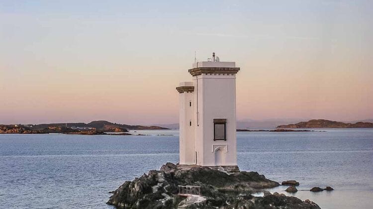 Carraig Fhada Lighthouse Islay
